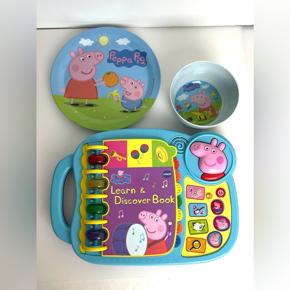 VTech Peppa Pig Learn Discover Book Electronic Talking Light Up Toy W Bowl Plate